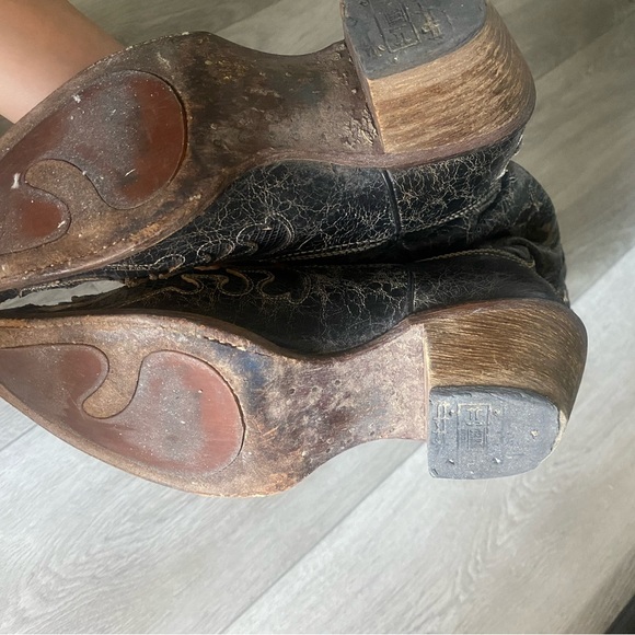 Corral Vintage Black Distressed Leather/Lizard Western Boots - Picture 5 of 8
